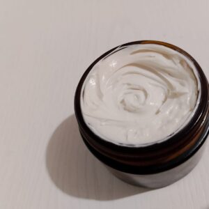 CREMA ACLARANTE DE SEBO DE RES